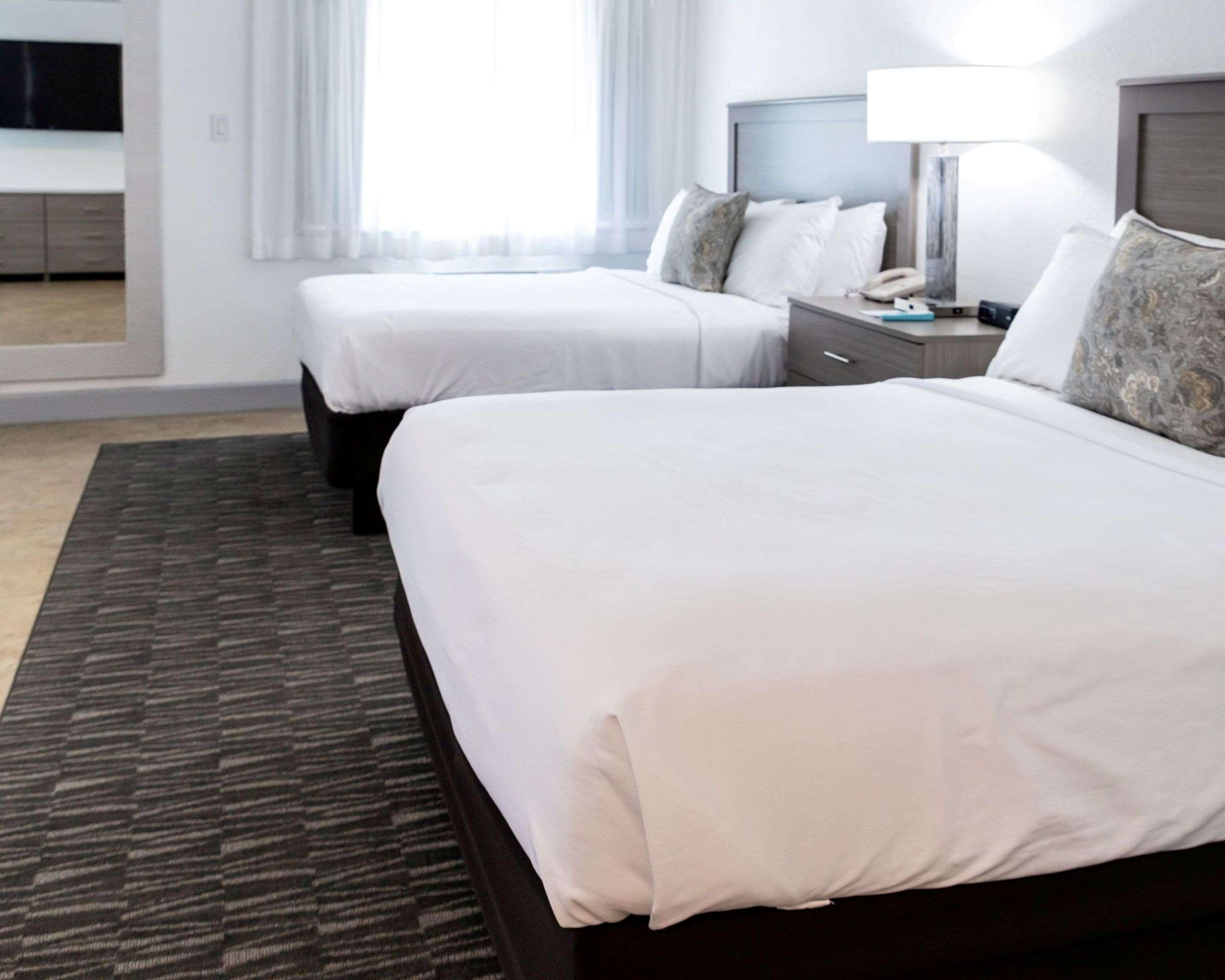 Best Western Palm Beach Lakes Γουεστ Παλμ Μπιτς Εξωτερικό φωτογραφία