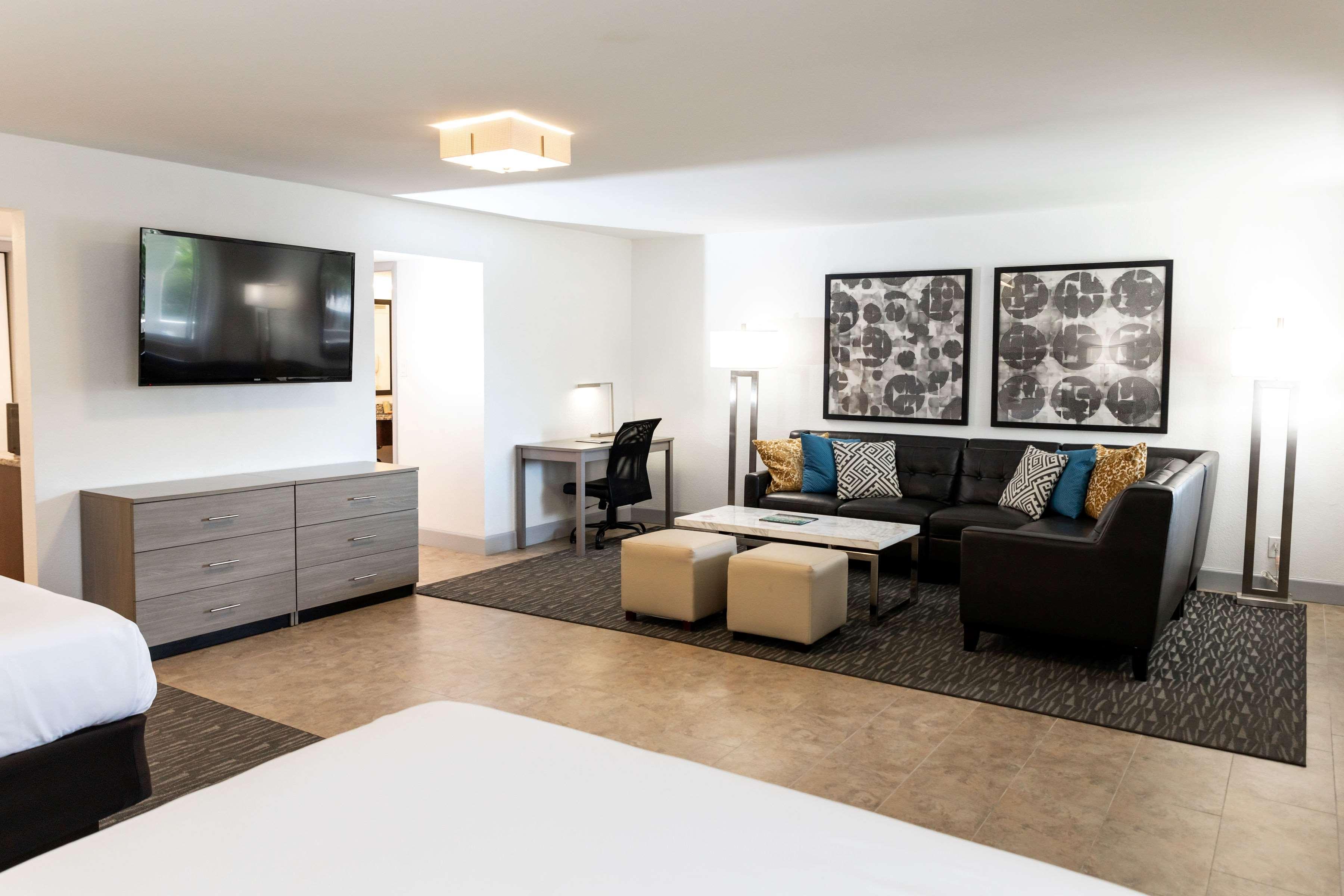 Best Western Palm Beach Lakes Γουεστ Παλμ Μπιτς Εξωτερικό φωτογραφία