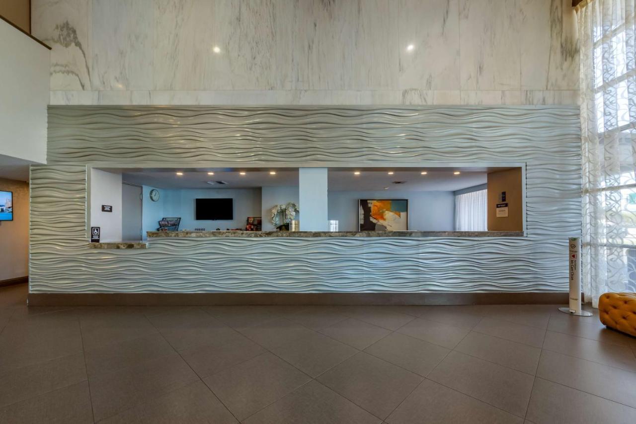Best Western Palm Beach Lakes Γουεστ Παλμ Μπιτς Εξωτερικό φωτογραφία